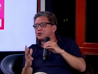 Korupsi Triliunan Tak Terjamah, Rocky Gerung Geram! Karena Penegakan Hukum Dinilai Tak Adil.