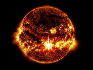 Badai Matahari Terjang Bumi & Dampak Di Indonesia