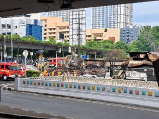 Kebakaran di Simpang Matraman Kawasan Senen, Senin Pagi
