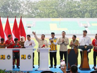 Presiden Prabowo Resmikan 17 Stadion Usai Renovasi, Erick Thohir: Bangun Karakter Bangsa Melalui Sepak Bola