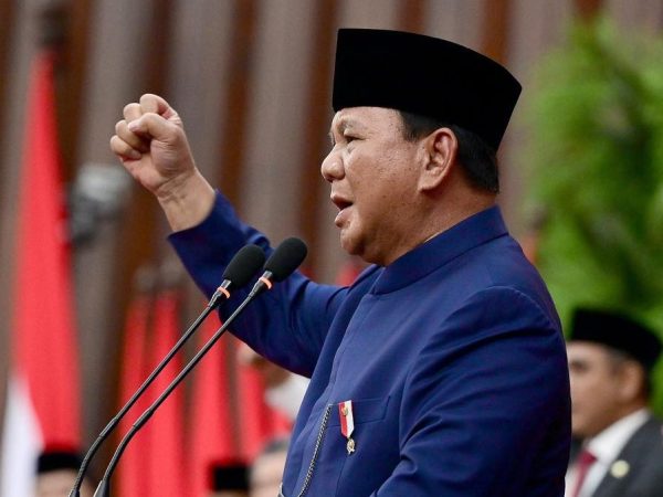 Prabowo Perintahkan Evaluasi Menyeluruh Program MBG dan Penertiban SPPG