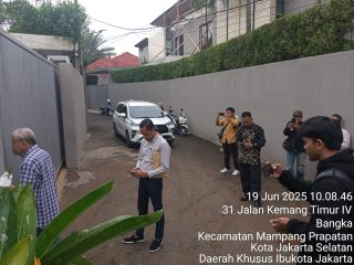 Berita Video : Gembok Gerbang Rumah, Kuasa Hukum Nilai Djan Faridz Bersikap Zalim Kepada Hayono Isman