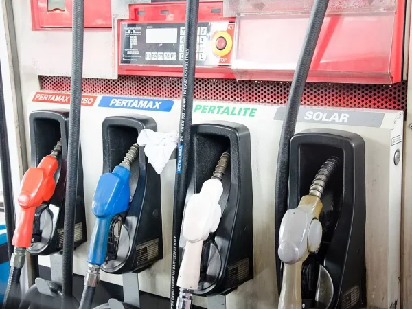 Harga BBM Turun Serentak! Pertamax Turbo Anjlok Rp1.000 per Liter
