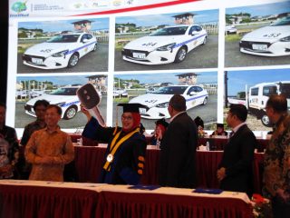 Wisuda ke-48 STIAMI Kukuhkan 1.207 Lulusan, Ace Hasan dan Wamenaker Beri Orasi Inspiratif