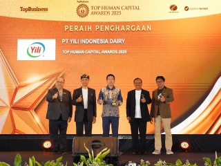Yili Indonesia Dairy Raih Penghargaan TOP Human Capital Awards 2025