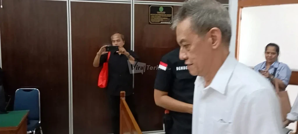 WhatsApp Image 11-12-2025 at 17.38.00