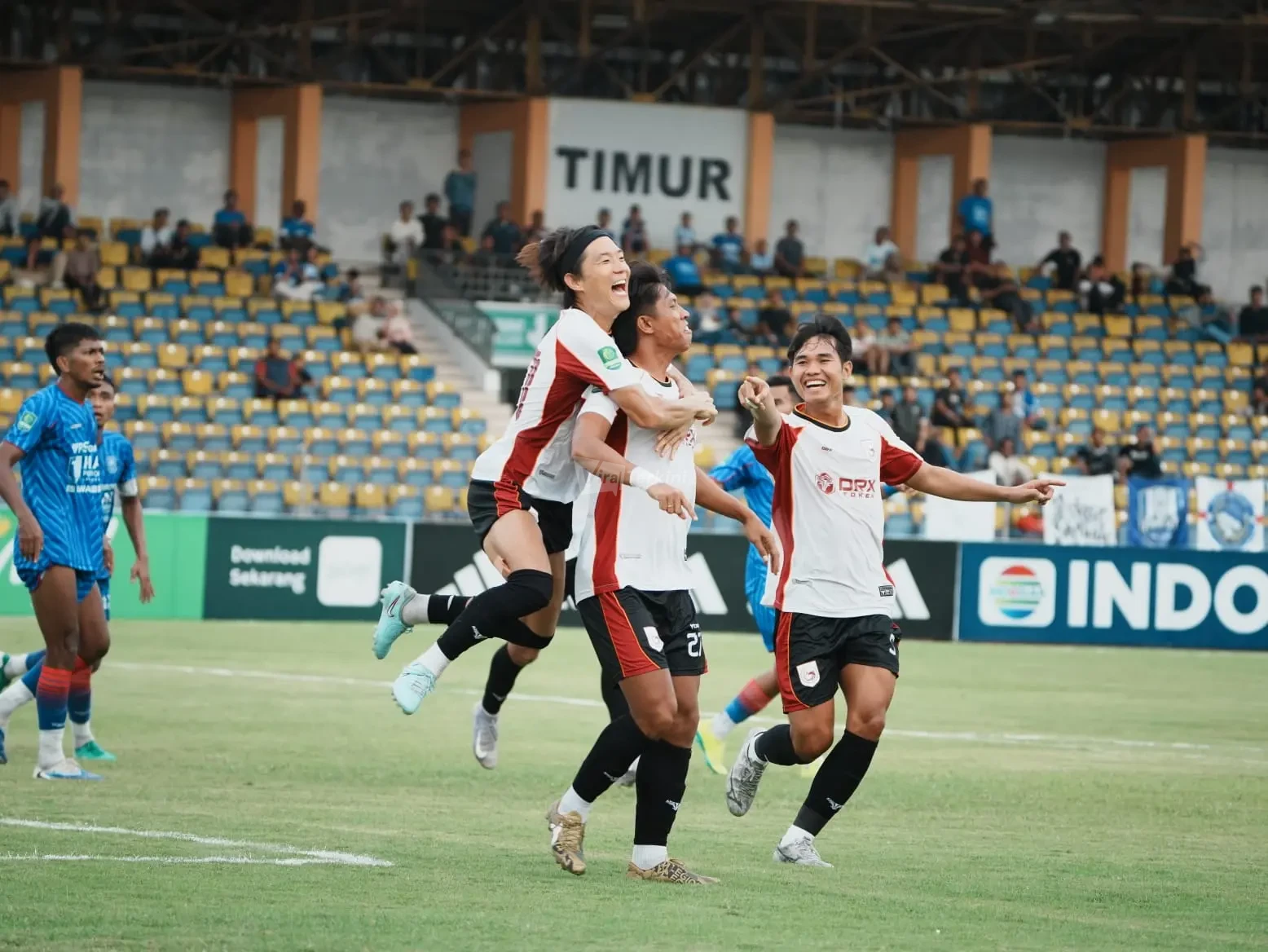 WhatsApp Image 2025-11-24 at 18.59.11