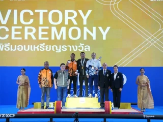 Rizki Juniansyah Ukir Emas dan Rekor Dunia untuk Indonesia di SEA Games 2025