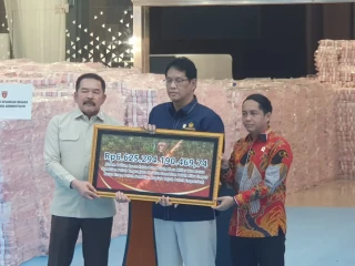 jaksa-agung-st-burhanuddin-serahkan-rp-66-triliun-ke-negara-24122025-154822