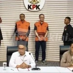 kpk_tahan_dua_tersangka_kasus_korupsi_proyek_jalur_ka_wilayah_medan__2025-12-01_21-18-32_2134