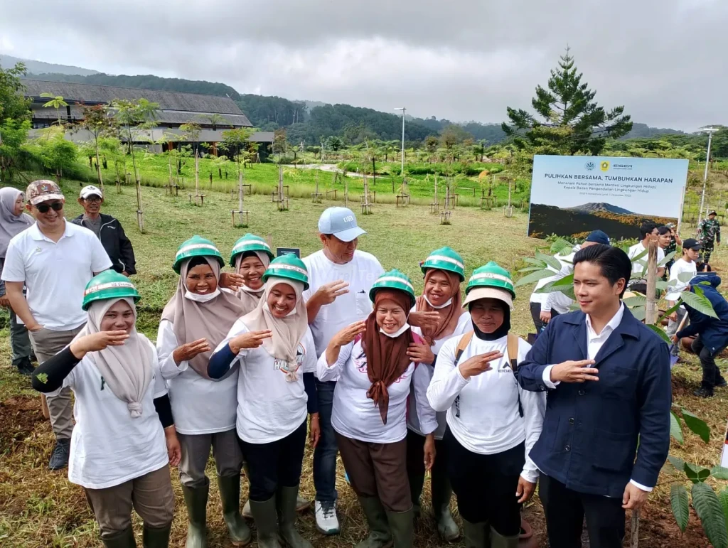 WhatsApp Image 2025-12-07 at 18.59.39