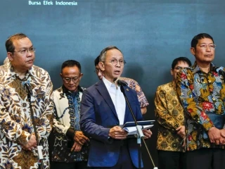 Guncangan Pasar Modal Berujung Mundurnya Ketua OJK dan Dua Pejabat Strategis