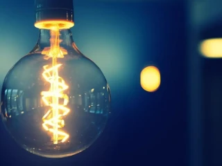 Kejutan Awal Tahun, Tarif Listrik Tak Ikut Naik