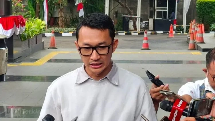 4abb59784b31bcc53d25b50d63020f60bcc6e401b9cf2c8c3a5602aba8f2b7c8.0