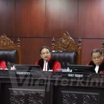 cef12b49d13115e517e693b28dd1bf5fbdd2385d23759051ea670500366e2ff5.0