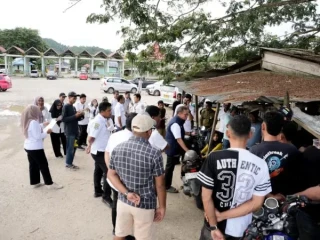 Bupati Halteng Tinjau Rencana Jembatan dan Fasilitas Publik Weda