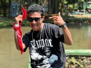 Oel Pluto Rilis Single “Jeany”, Sajikan Disco Asoy yang Enerjik dan Penuh Rasa Rindu