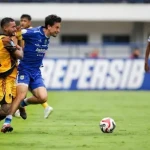 Pemain Persib, Thom Haye saat melawan Persija