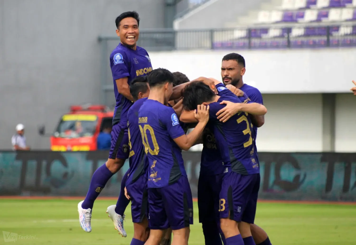 Persita vs Borneo FC_Foto MAK (6)