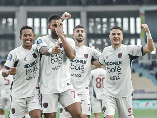 Persita Taklukkan Persis 3-1 di Manahan, Laskar Sambernyawa Kian Terpuruk