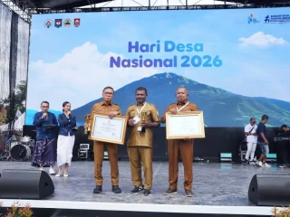 Guncang Hari Desa Nasional : Desa Terpencil di Halmahera Tengah Sabet Juara, Bupati Borong Penghargaan Kemendagri!