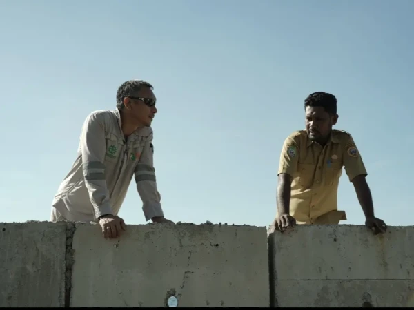 Wujud Nyata ESG: IWIP Perkuat Ketahanan Pesisir dan Konektivitas Desa di Halmahera Tengah