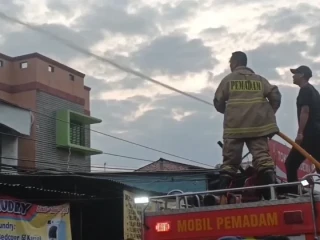 Kebakaran Rumah di Tanjung Priok Akibat Korsleting