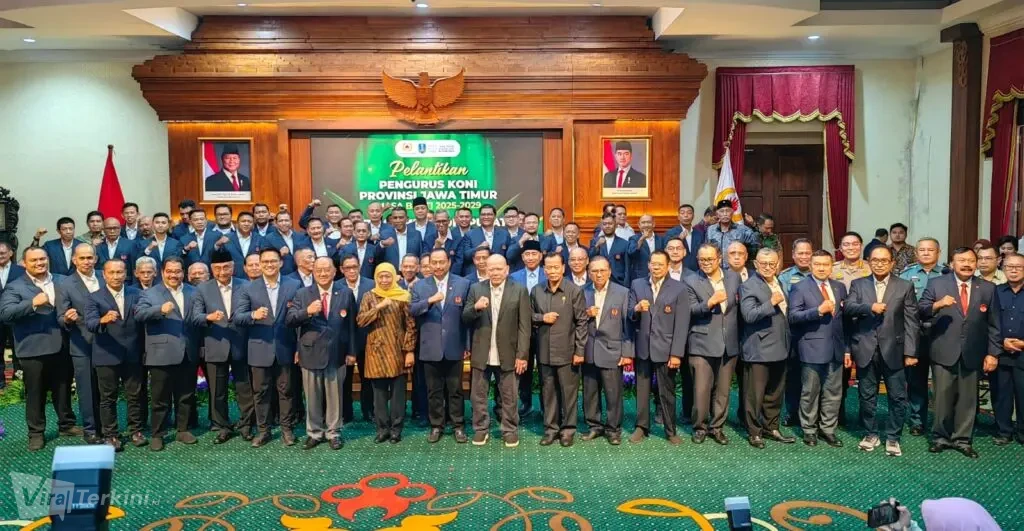 Ketua Umum Komite Olahraga Nasional Indonesia (KONI) Pusat Letjen TNI (Purn) Marciano Norman secara resmi mengukuhkan dan melantik Ketua Umum KONI Jawa Timur masa bakti 2025–2029 M. Nabil beserta jajaran pengurusnya.