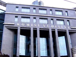 KY Dukung OTT KPK, Tegaskan Prinsip Zero Tolerance
