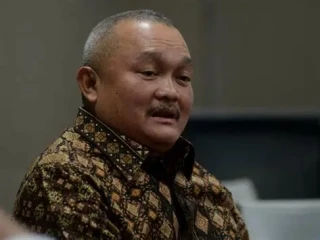 Kasus Pidana Gugur, Jaksa Kejar Aset Alex Noerdin Lewat Perdata