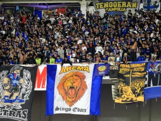Video Aremania Dukung Tim Kebanggaannya