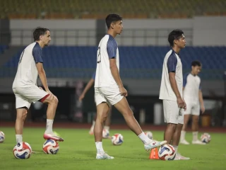 Luthfi Kamal Tegaskan Pentingnya Momentum Jelang Laga Persikad vs Sriwijaya FC