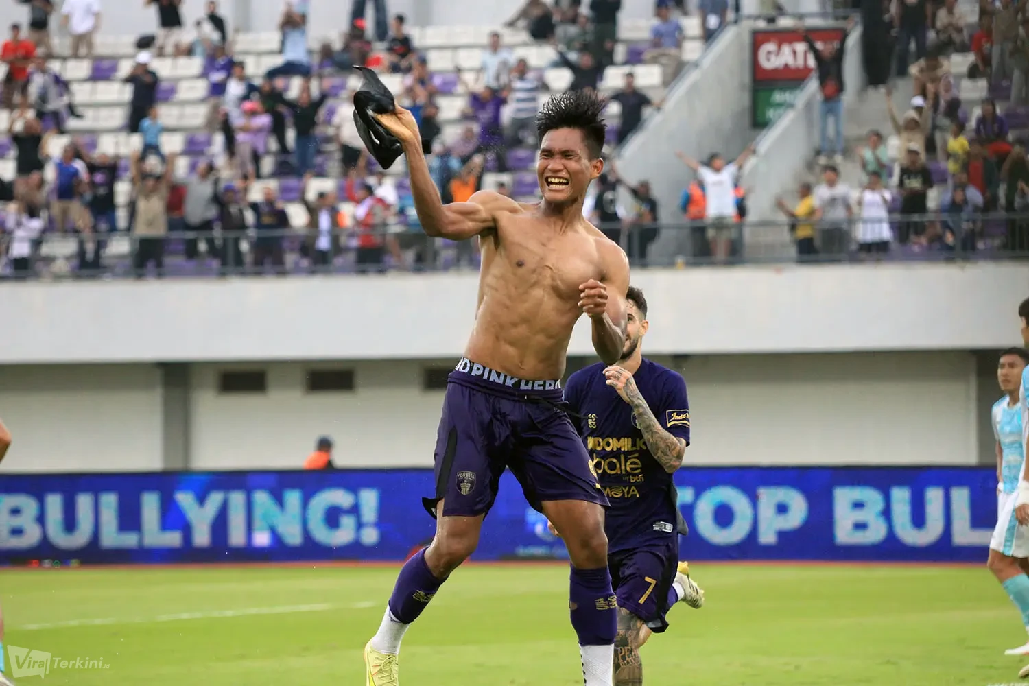 Persita vs PSBS_Foto MAK (13)