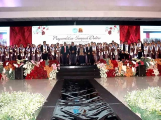 Unpatti Kukuhkan 71 Dokter Baru, Siap Mengabdi di Pelayanan Kesehatan Maluku