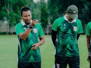Garudayaksa FC Tunjuk M Ridwan Sebagai Pelatih Baru, Erwan Hendarwanto Fokus Pemulihan