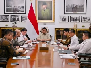 Respon Harga Minyak, Pemerintah Dorong WFH dan Efisiensi