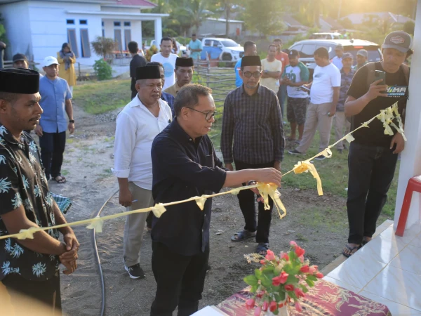 Bupati IMS Resmikan 2 Unit RLH bagi Keluarga Muda di Desa Persiapan Santosa