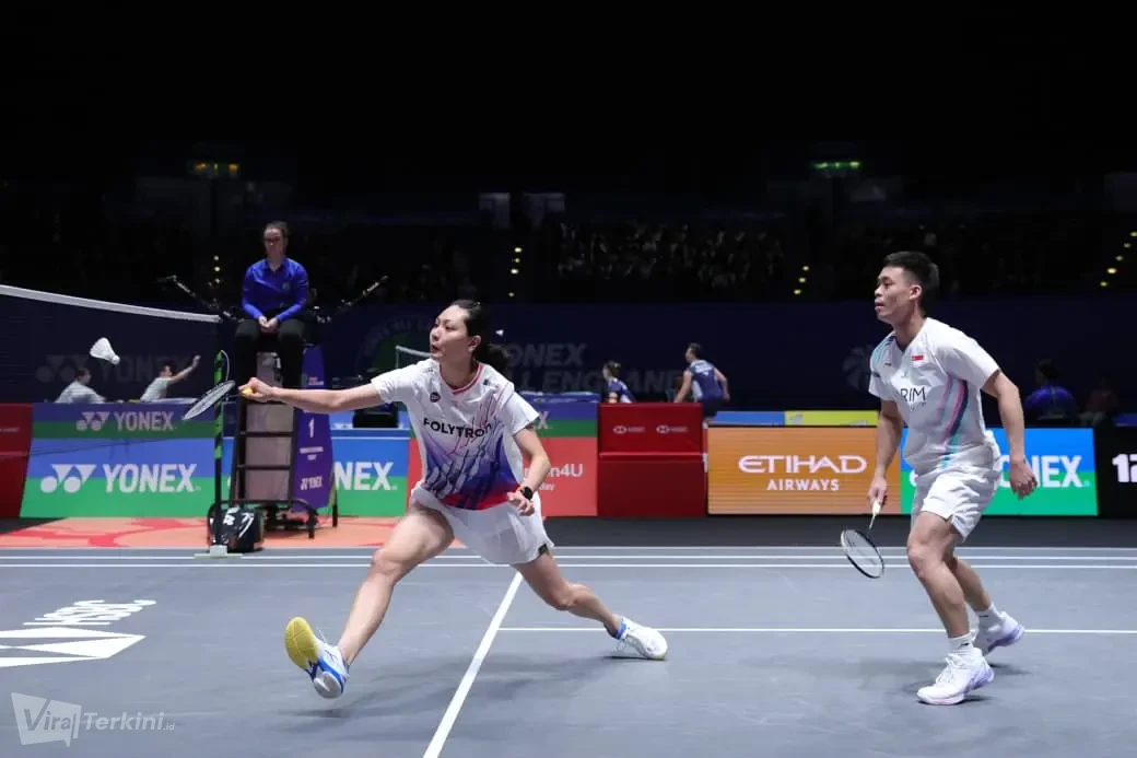 Pasangan ganda campuran Hee Yong Kai Terry (Singapura)/Gloria Emanuelle Widjaja (Indonesia) harus mengakhiri langkah di babak pertama All England 2026 (Foto: ist).