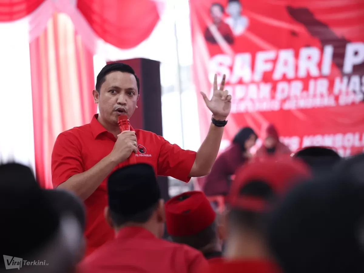 Ketua DPP PDIP, Ronny Talapessy