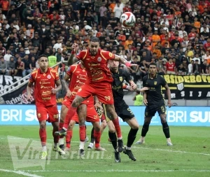 Persija vs Borneo FC _Foto MAK (10)