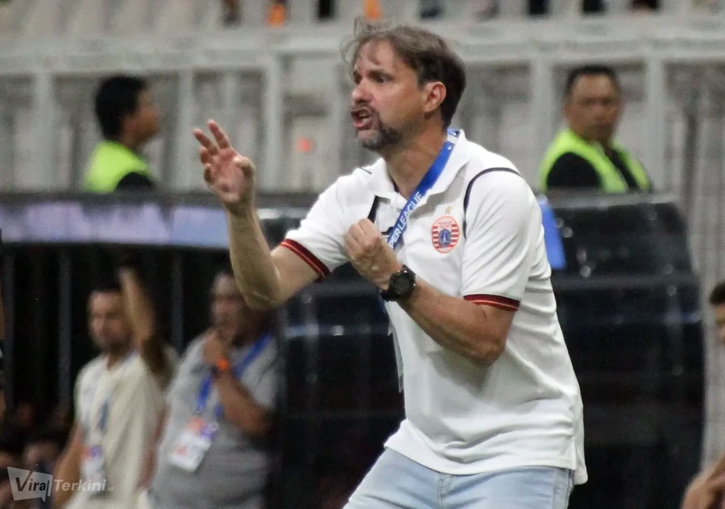 Persija vs Borneo FC _Foto MAK (7)