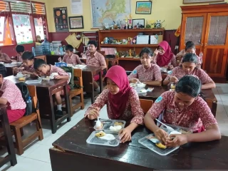 Menu MBG Dikeluhkan, Pemkab Jember Turun Tangan