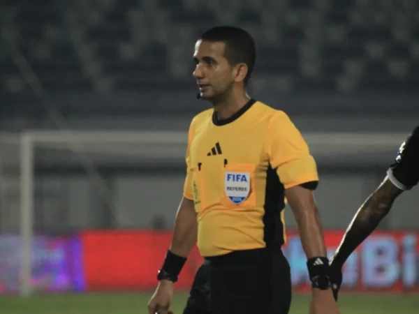 Wasit Indonesia Tembus Panel VAR AFC, Thoriq dan Naufal Ukir Sejarah Baru di Level Asia