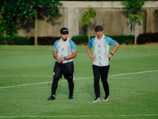 Garudayaksa FC Kembali Berlatih, Widodo C. Putro Pimpin Persiapan Menuju Laga Krusial