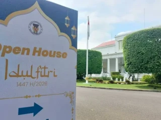 Ribuan Warga Hadiri Open House Idulfitri di Istana