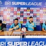 Carlos-Pena-Optimistis-Persita-Curi-Poin-Penuh-di-Kandang-Persebaya-1775264934