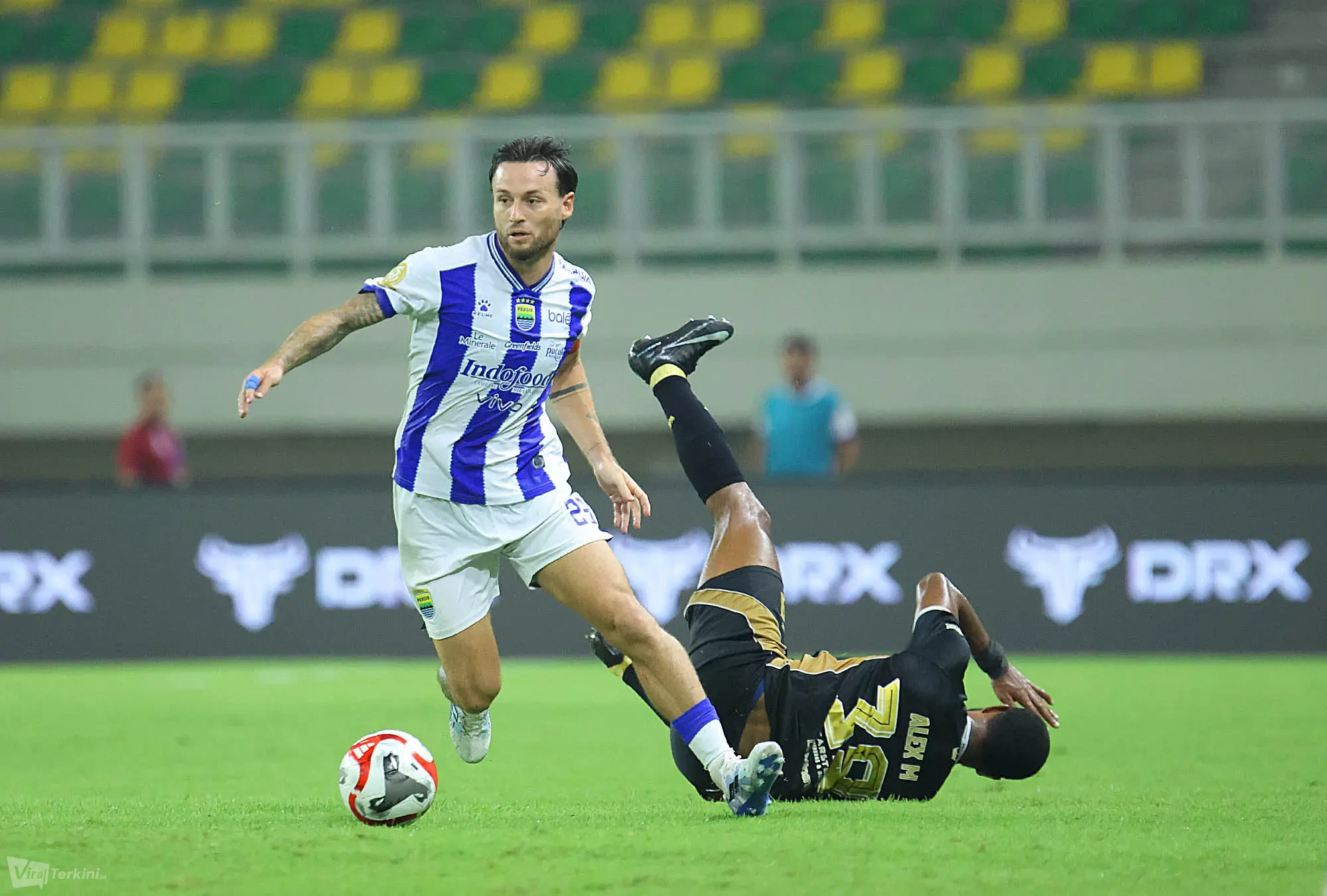 Dewa United FC vs Persib_Foto Viralterkini (11)