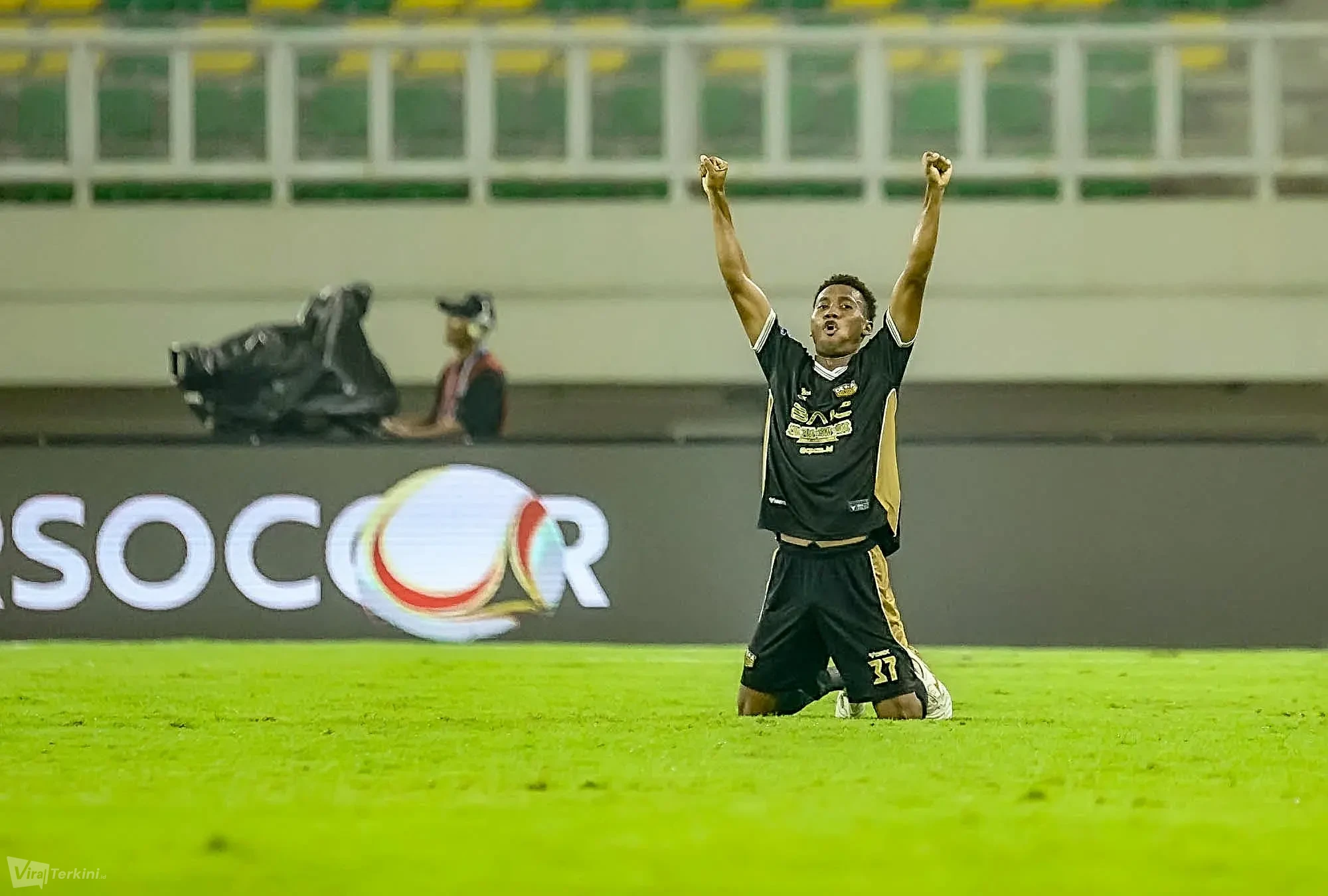 DEWA UTD X PERSIJAP-14