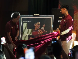 Momen Perkenalkan Film dokumenter “The Longest Wait”