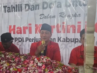 DPC PDI Perjuangan Rembang Ziarah ke Makam RA Kartini, Peringati Hari Lahir Pahlawan Emansipasi